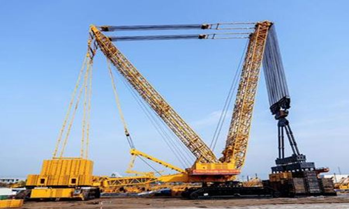 大噸位履帶式起重機(jī)