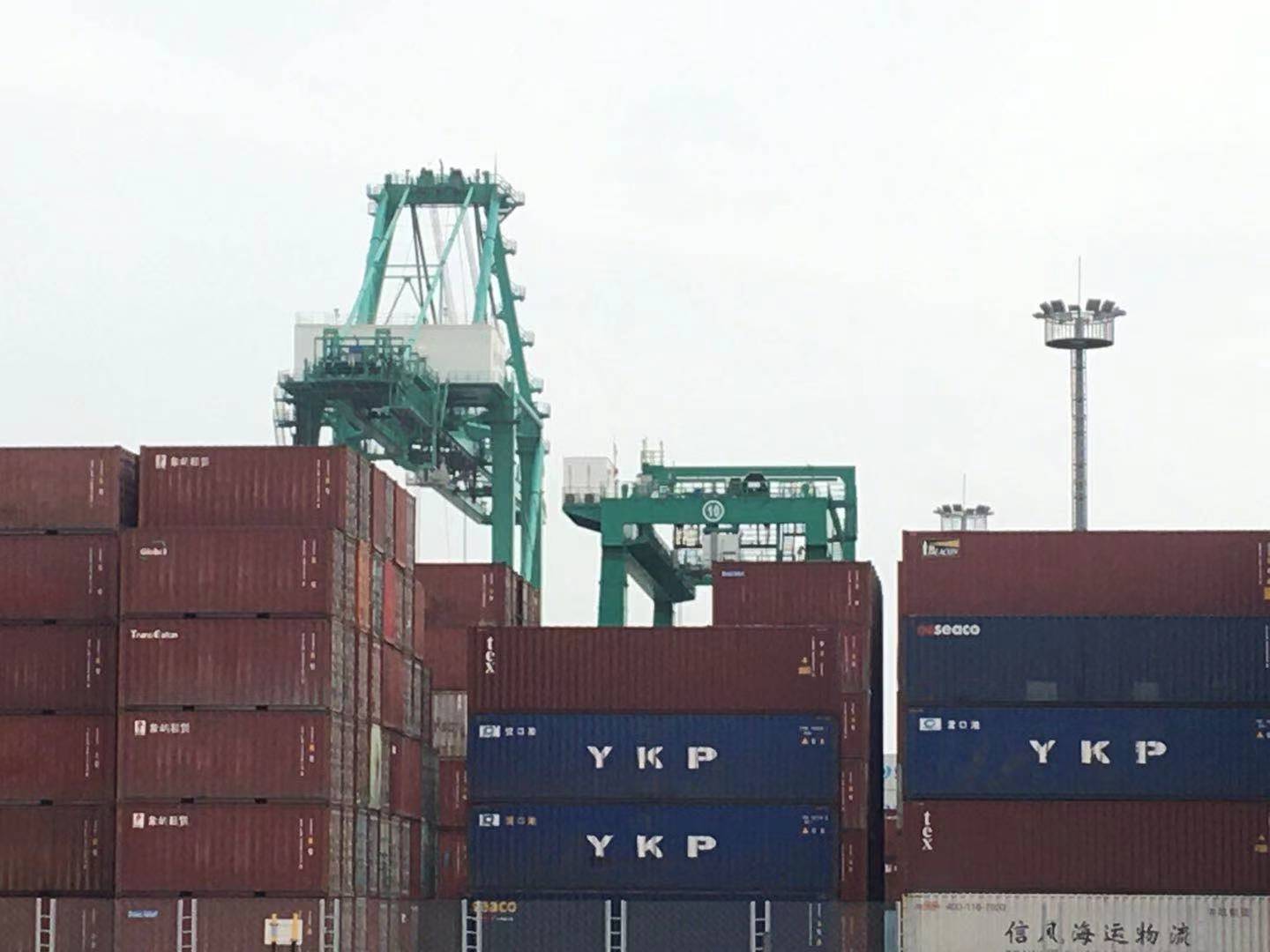 上海華繩公司對(duì)港口用鋼絲繩客戶進(jìn)行售前技術(shù)服務(wù)